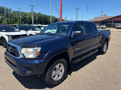 Used 2013 Toyota Tacoma 4x4 Double Cab image 4