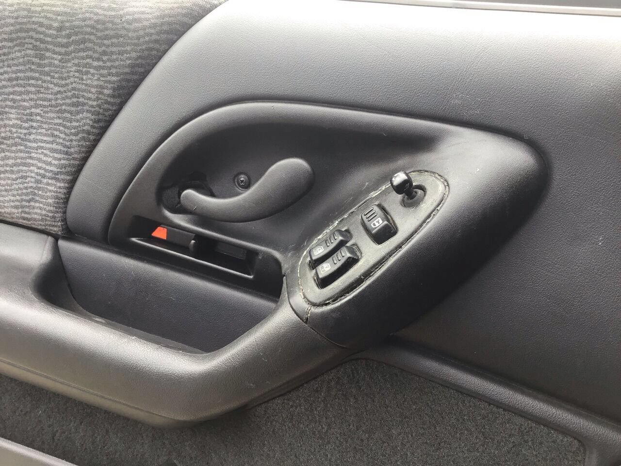 Used 1996 Chevrolet Camaro Z28 RWD image 26