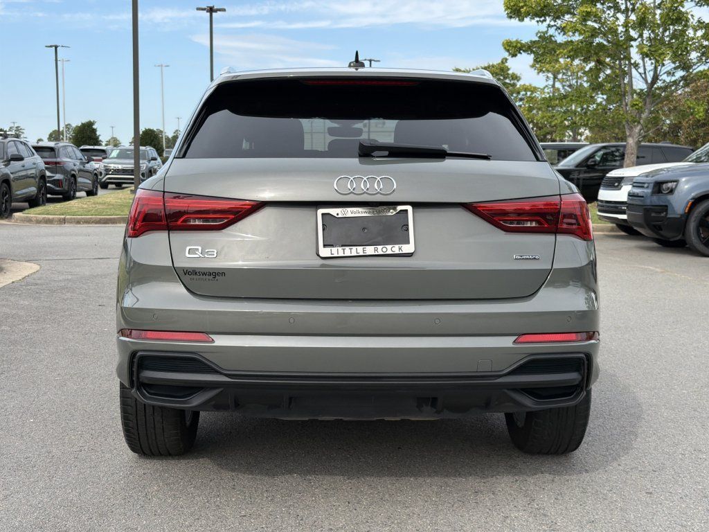 Used 2025 Audi Q3 2.0T Premium AWD/4WD image 4