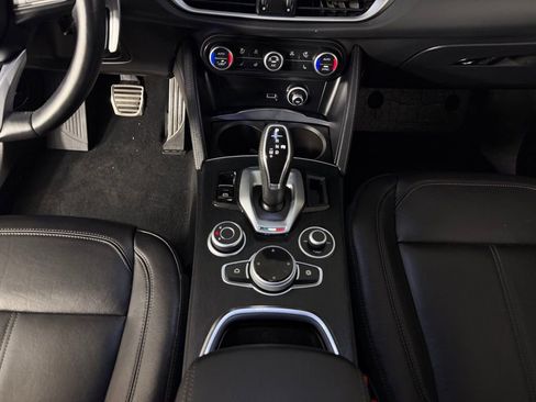 Used 2023 Alfa Romeo Stelvio Sprint RWD image 16