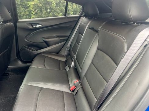 Used 2017 Chevrolet Cruze Premier FWD image 14