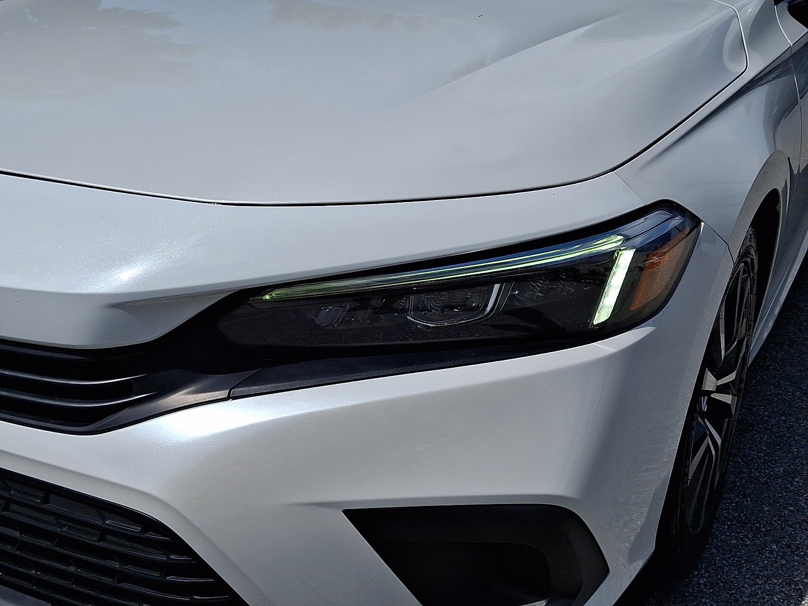 Used 2023 Honda Civic EX image 9