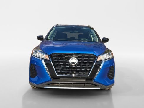 Used 2023 Nissan Kicks SV image 8
