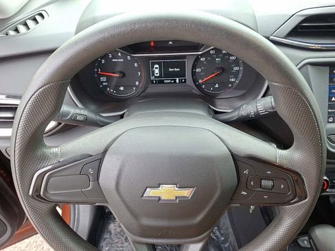 Used 2021 Chevrolet TrailBlazer LS image 18
