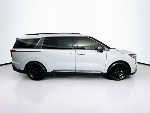 Used 2025 Kia Carnival SX Prestige FWD image 10