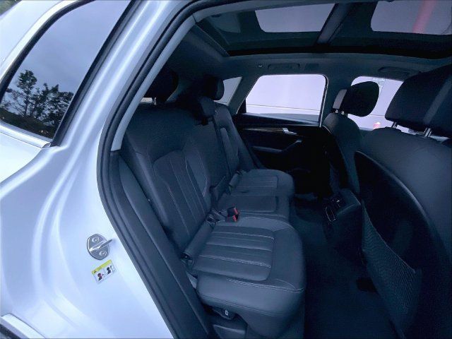 Used 2023 Audi Q5 2.0T Premium Plus w/ Premium Plus Package AWD/4WD image 22