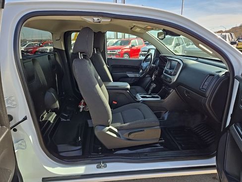 Used 2021 Chevrolet Colorado LT w/ Fleet Safety Package image 20