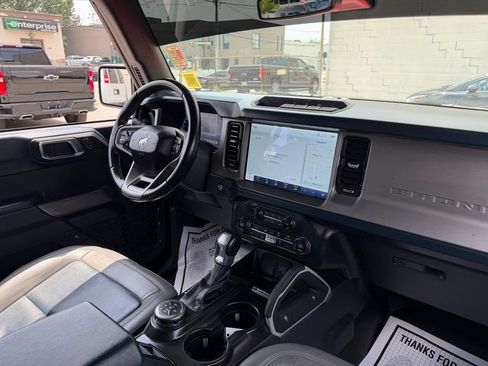 Used 2023 Ford Bronco Outer Banks AWD/4WD image 11