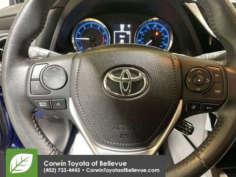 Used 2017 Toyota Corolla SE image 20