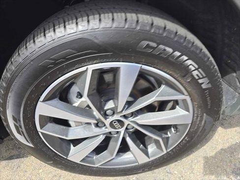 Used 2025 Audi Q5 2.0T Premium Plus w/ Premium Plus Package image 9