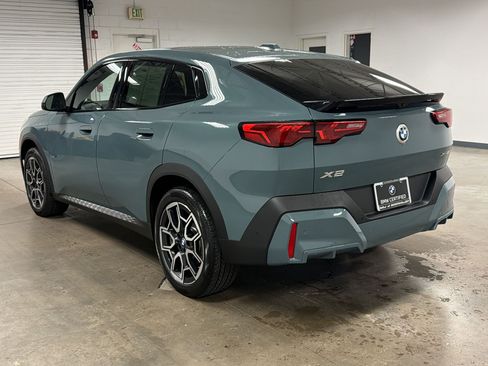 Certified 2025 BMW X2 xDrive28i AWD/4WD image 3