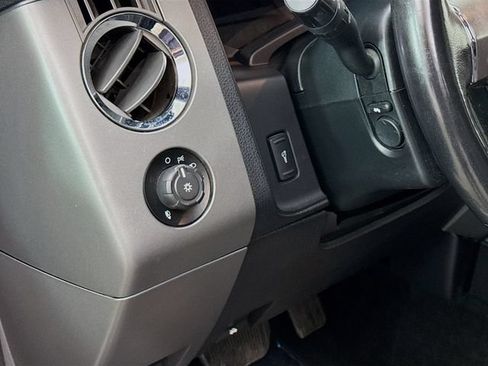 Used 2017 Ford Expedition Platinum AWD/4WD image 11