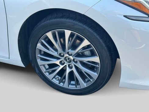 Certified 2020 Lexus ES 350 w/ Premium Package FWD image 7