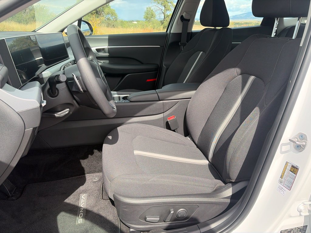 Certified 2025 Hyundai Sonata SEL FWD image 11