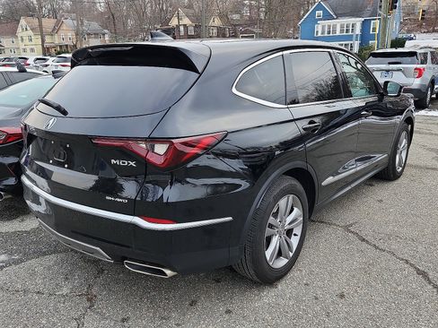 Used 2025 Acura MDX SH-AWD image 4
