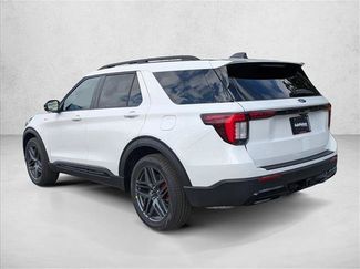 New 2026 Ford Explorer ST-Line w/ ST-Line Street Pack video 2