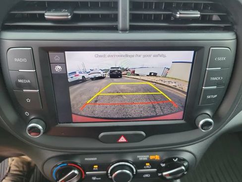 Used 2024 Kia Soul LX w/ Option Group 015 FWD image 20