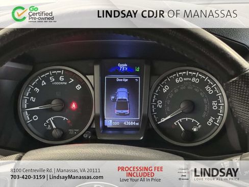 Used 2020 Toyota Tacoma TRD Sport w/ Technology Package AWD/4WD image 31