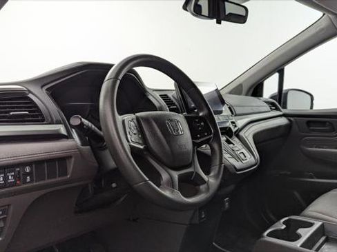Used 2022 Honda Odyssey EX image 24