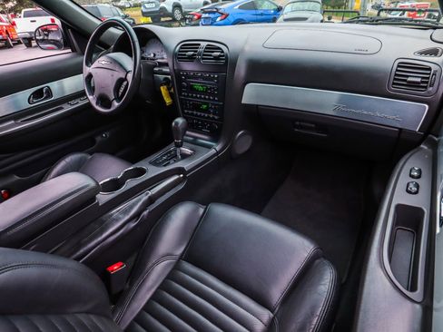 Used 2002 Ford Thunderbird image 27