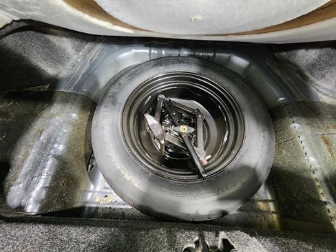 Used 2012 Dodge Avenger SXT w/ Cold Weather Group image 29