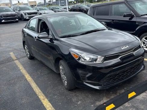 Used 2023 Kia Rio LX FWD image 2