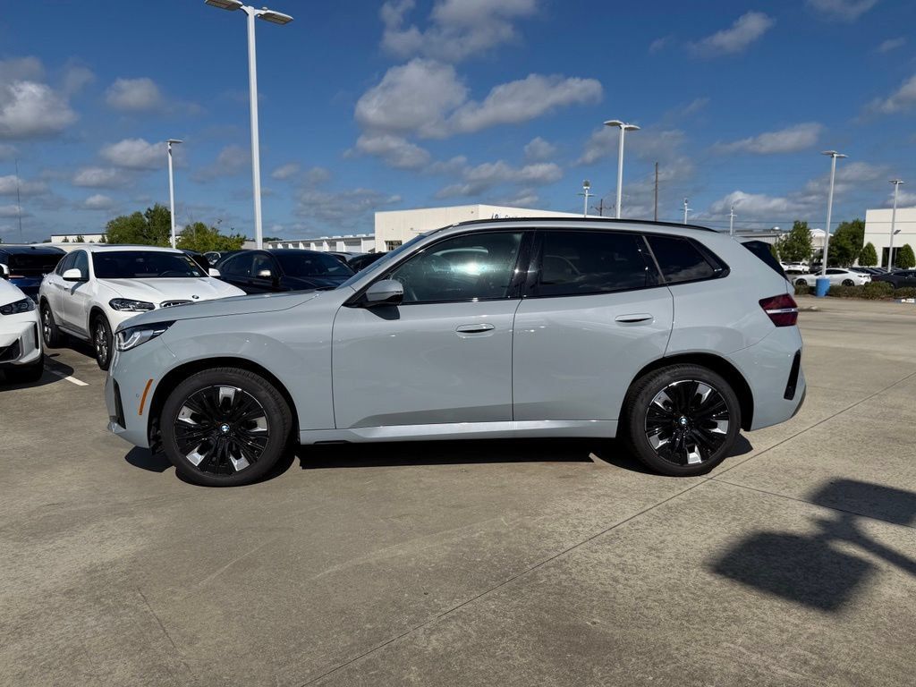 Certified 2026 BMW X3 xDrive30i w/ M Sport Package AWD/4WD image 6