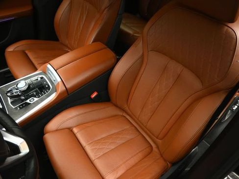 Used 2022 BMW X7 xDrive40i w/ Executive Package AWD/4WD image 50
