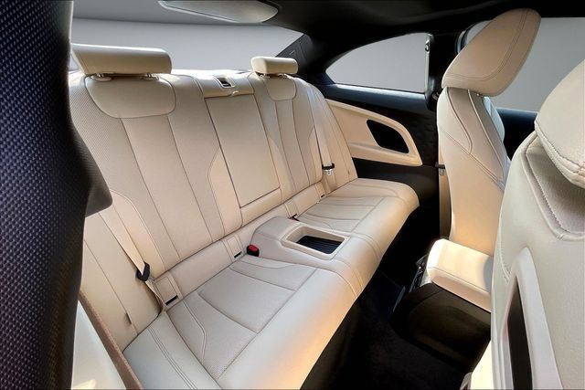 Used 2025 BMW 230i Coupe w/ M Sport Package RWD image 27