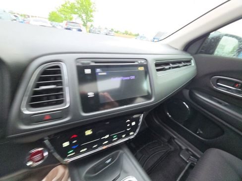 Used 2016 Honda HR-V EX image 18