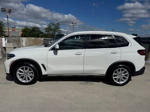 Used 2023 BMW X5 xDrive40i w/ Premium Package AWD/4WD image 9
