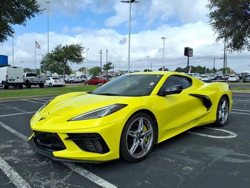 Used 2020 Chevrolet Corvette Stingray Premium Cpe w/ 3LT Preferred Equipment Group RWD image 12