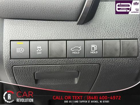 Used 2023 Toyota Camry SE image 23