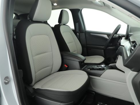 Certified 2025 Ford Escape Active image 7