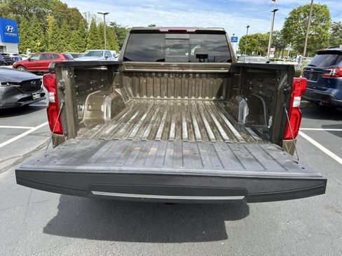 Used 2023 Chevrolet Silverado 1500 LTZ w/ LTZ Premium Package AWD/4WD image 7