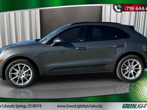 Used 2017 Porsche Macan S image 2