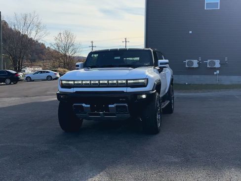 New 2025 GMC Hummer EV 3X image 46