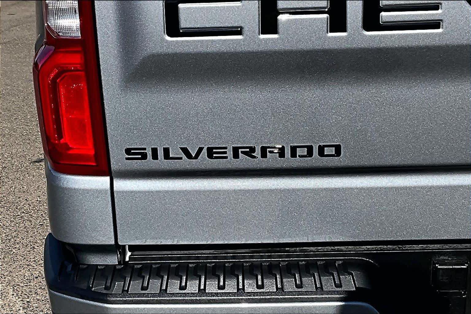 Used 2025 Chevrolet Silverado 1500 High Country AWD/4WD image 30