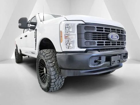 Used 2024 Ford F350 XL w/ XL Off-Road Package AWD/4WD image 40