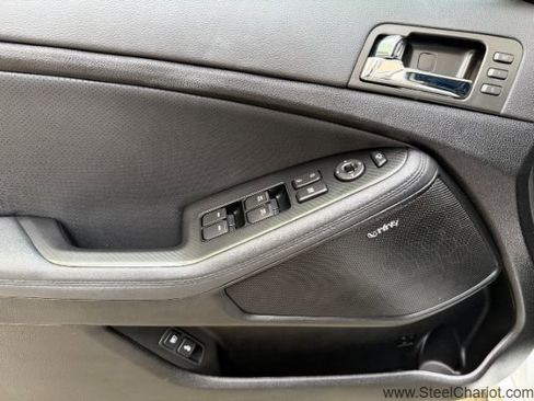 Used 2013 Kia Optima SX w/ Premium Touring Pkg image 24