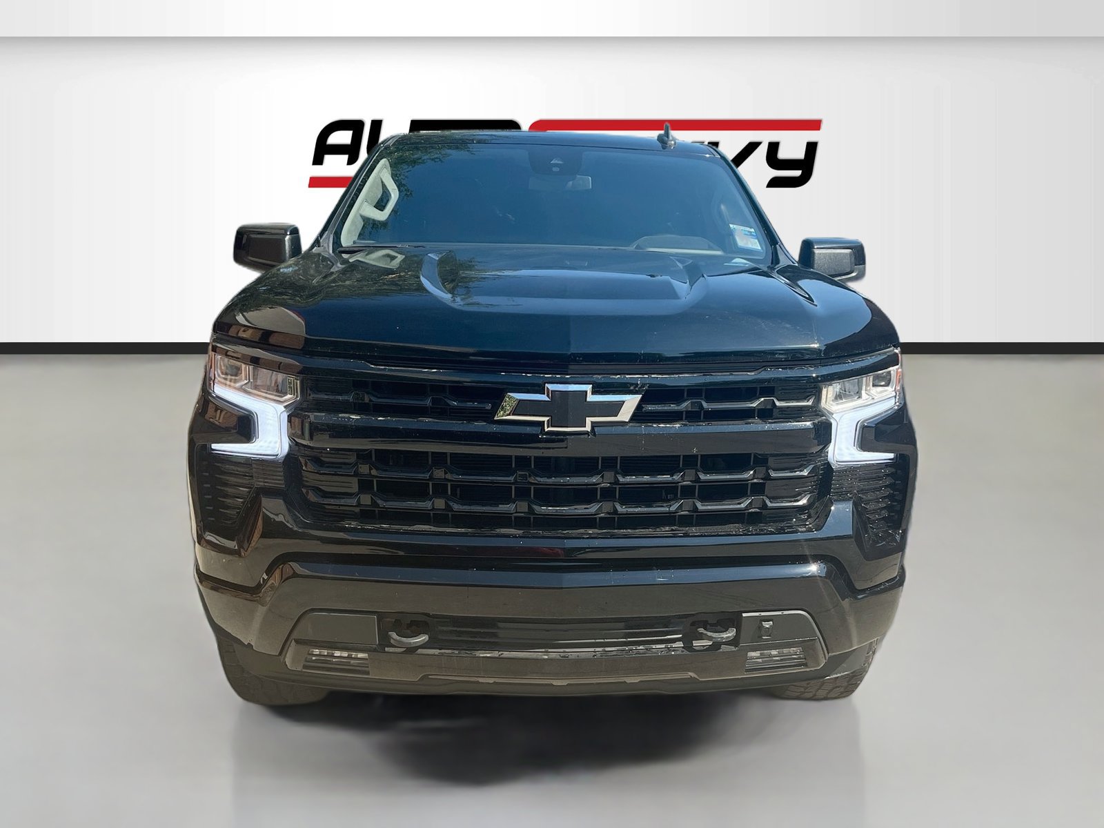 Used 2023 Chevrolet Silverado 1500 RST w/ Texas Edition Plus AWD/4WD image 2
