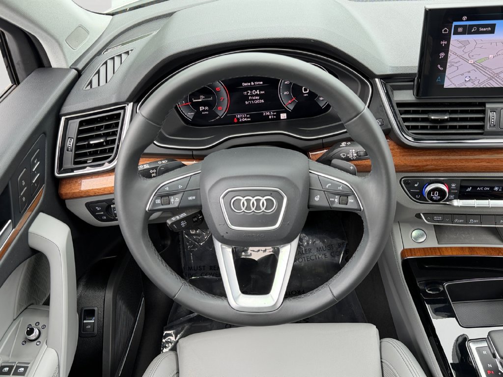 Used 2024 Audi Q5 2.0T Premium Plus w/ Premium Plus Package AWD/4WD image 16