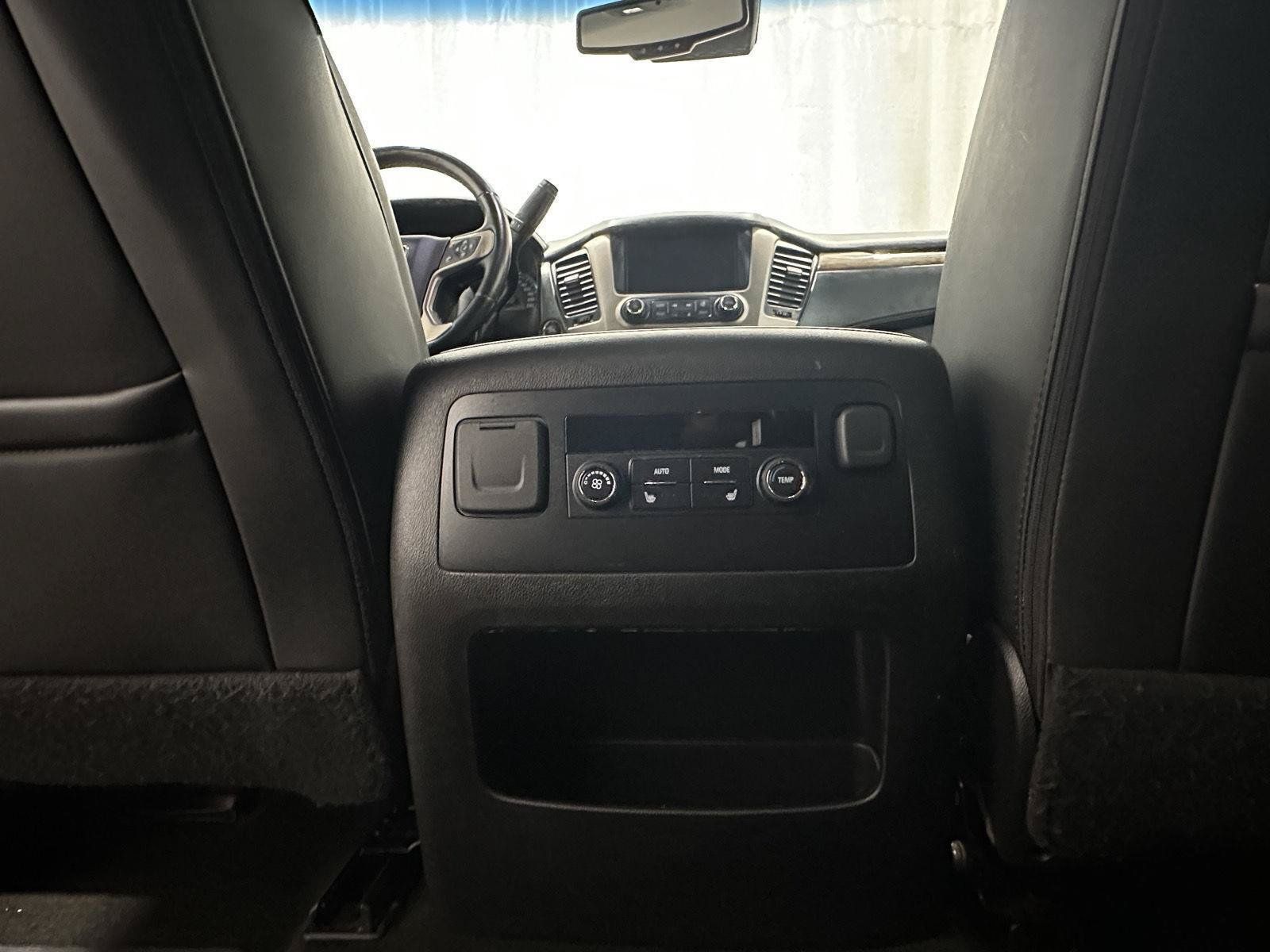 Used 2017 GMC Yukon Denali AWD/4WD image 19
