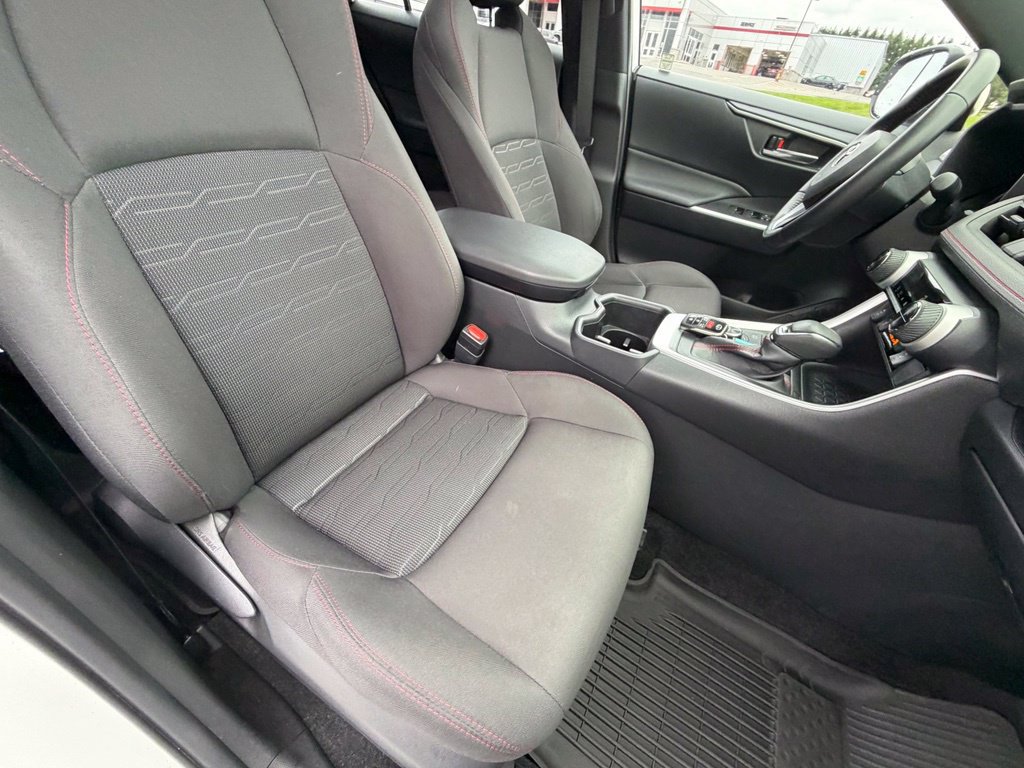 Used 2023 Toyota RAV4 SE w/ Weather & Moonroof Package AWD/4WD image 38
