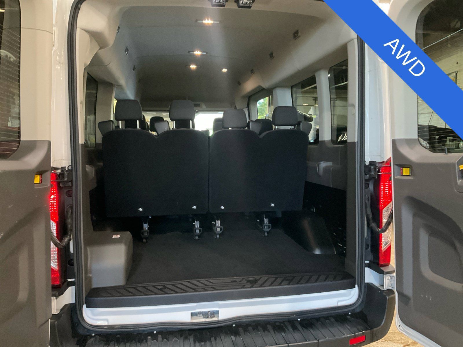 Used 2025 Ford Transit 350 XLT AWD/4WD image 23
