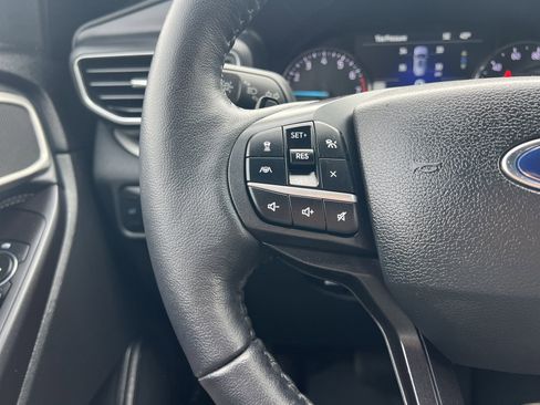 Certified 2020 Ford Explorer XLT w/ Equipment Group 202A image 13