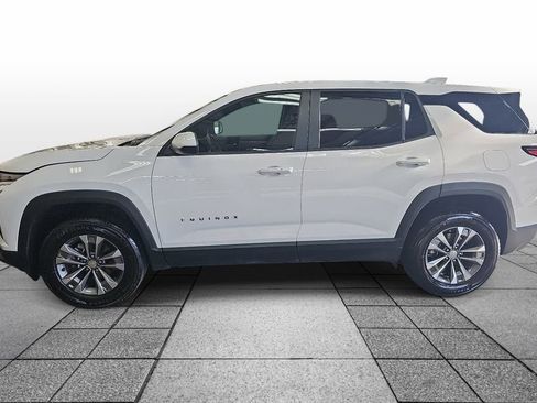 Used 2025 Chevrolet Equinox LT FWD image 8