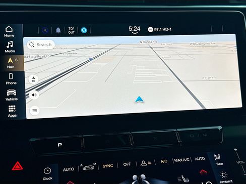 Certified 2024 Maserati Grecale GT image 32