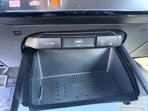 Used 2025 Kia Niro EX image 25