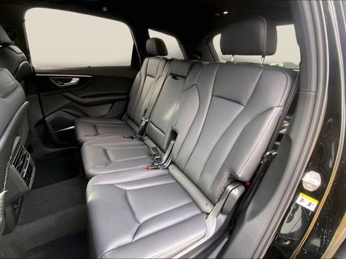 New 2026 Audi Q7 3.0T Premium Plus image 9
